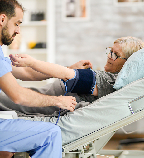 Atrium Woundcare in Reno offering professional wound care to senior patient