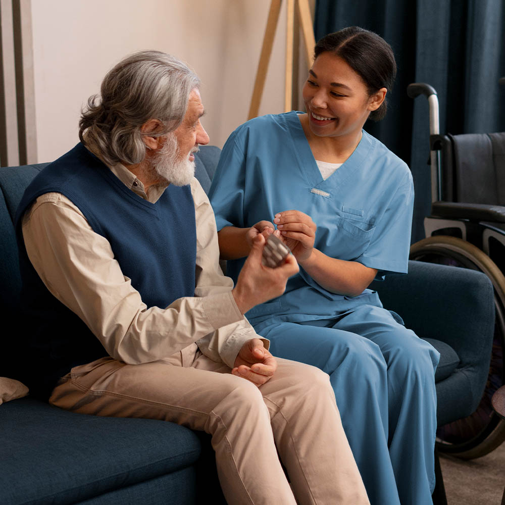 Elderly patient receiving compassionate mobile woundcare in Reno from Atrium Woundcare nurse